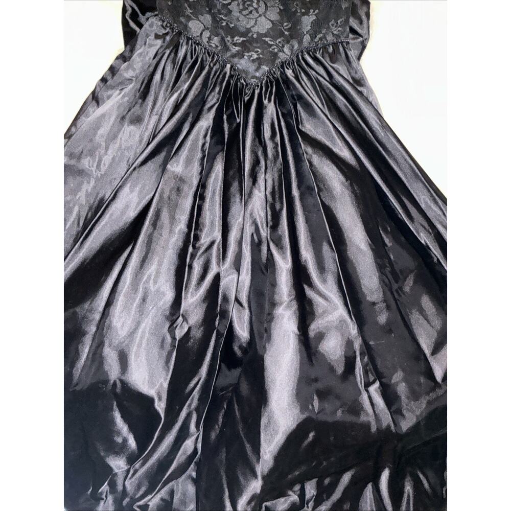Vintage Black Lace Off Shoulder Gown Basque Waist Satin Event Dress Zum Zum 7/8 - Picture 6 of 13